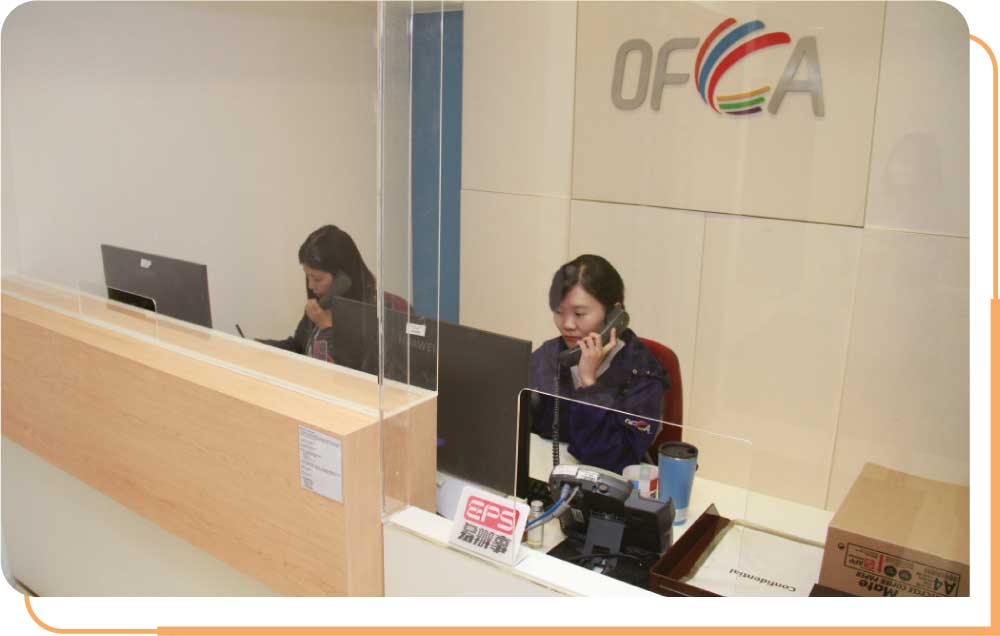 通讯办员工透过热线处理有关广播及电讯事宜的公众查询。